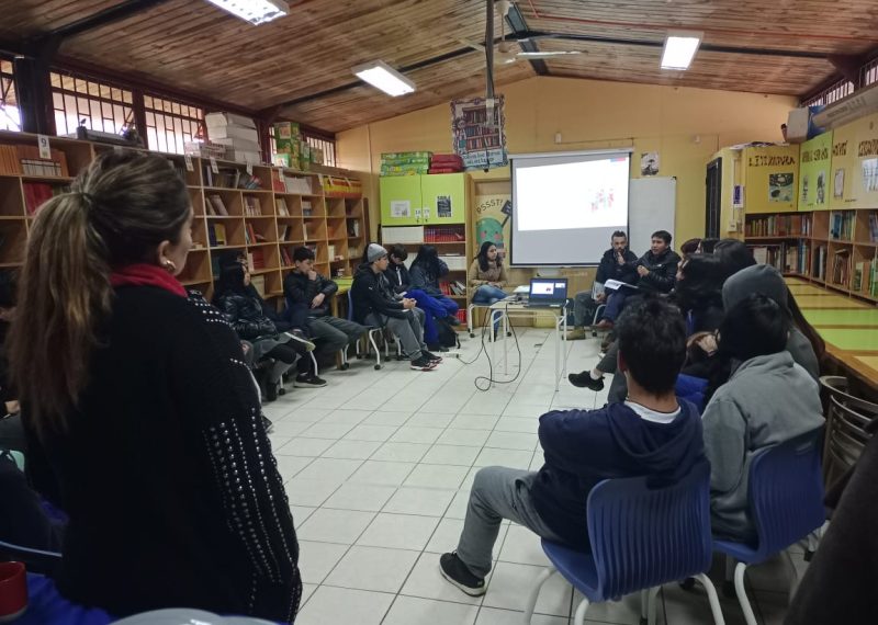 SENDA y Municipio de Villa Alemana conmemoran Mes de la Prevención dialogando con estudiantes