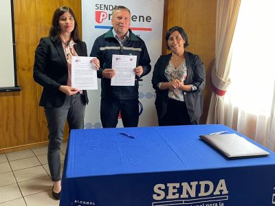 CONAF y SENDA firman convenio para ingreso gratuito a los parques nacionales de la Región de Los Lagos