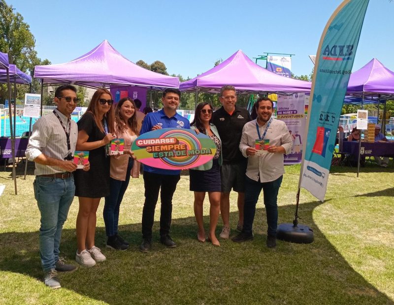 En Estación Central SENDA RM lanzó la campaña de verano “Cuidarse Siempre Está de Moda”